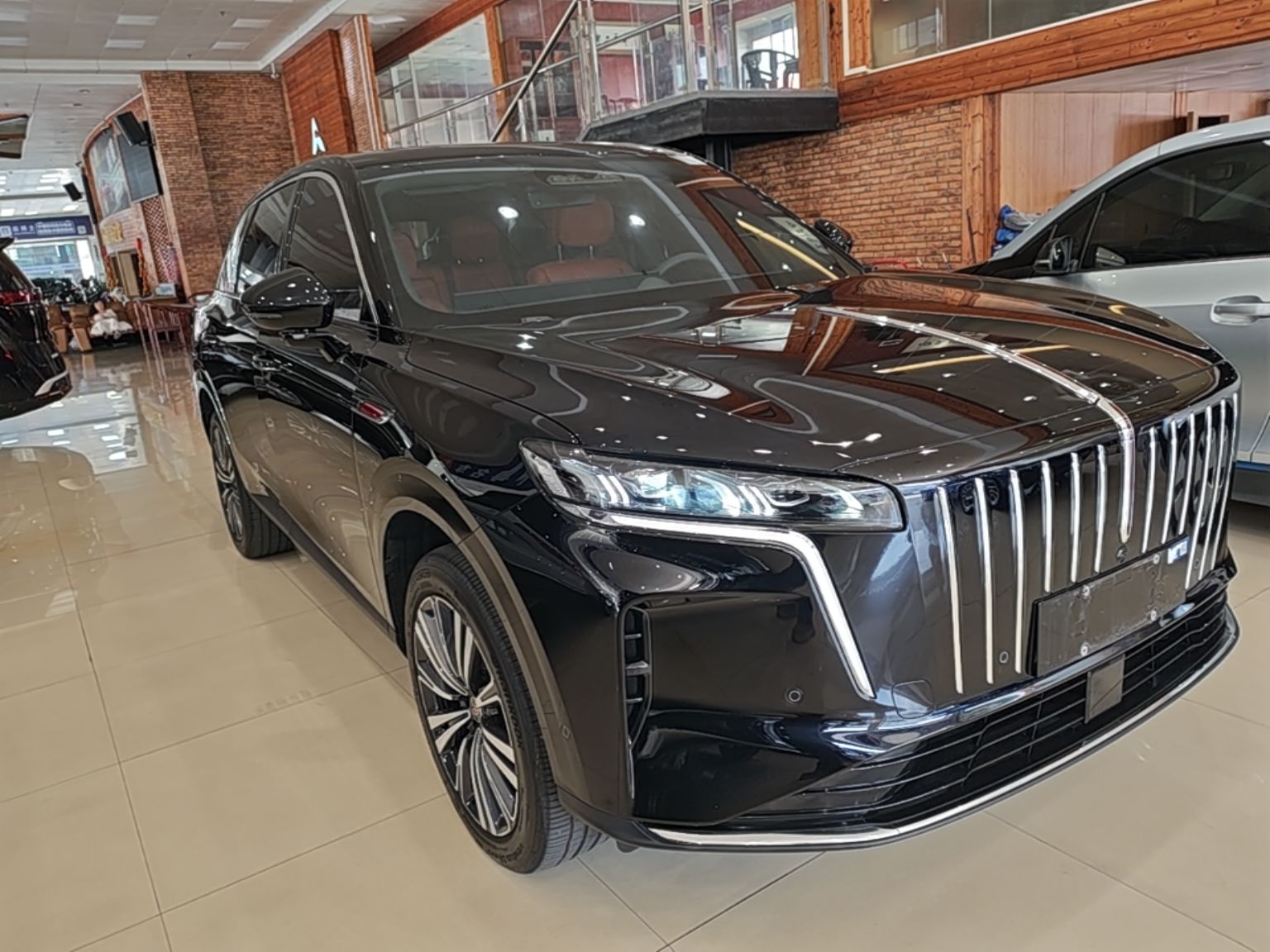 Hongqi HS6 PHEV 2026 240 Smart Hybrid Version — снимка 3