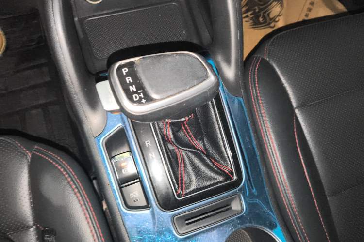 Used CHANGAN CS75 2016 1.8T Automatic Elite Model China V Standard Gear Lever