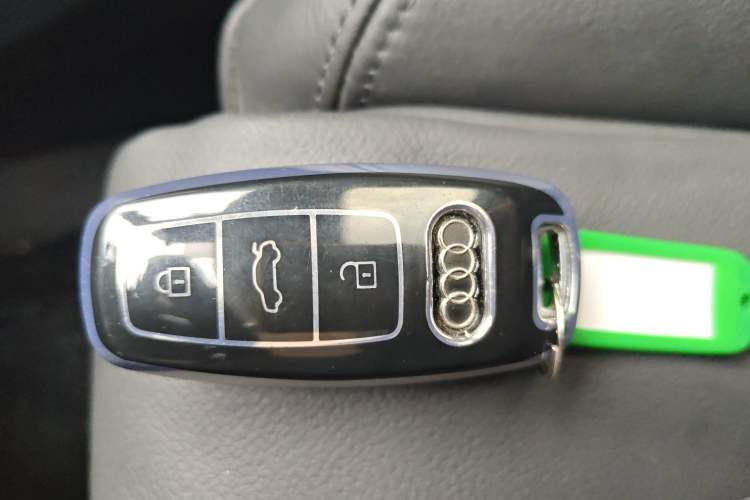 Used Audi A6L 2021 40 TFSI Luxury Prestige Edition Vehicle Key