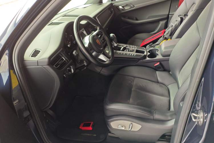 Used Porsche Macan 2018 Macan 2.0T