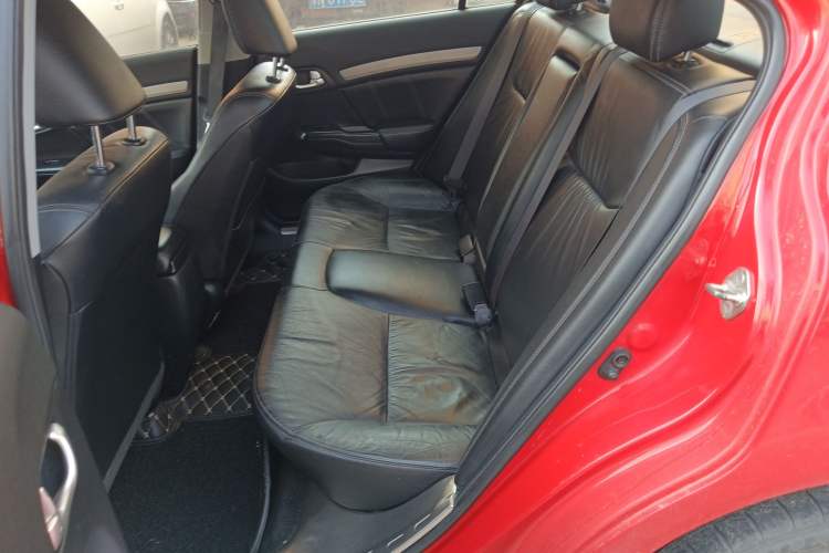 Used Honda Civic 2014 1.8L automatic luxury edition
