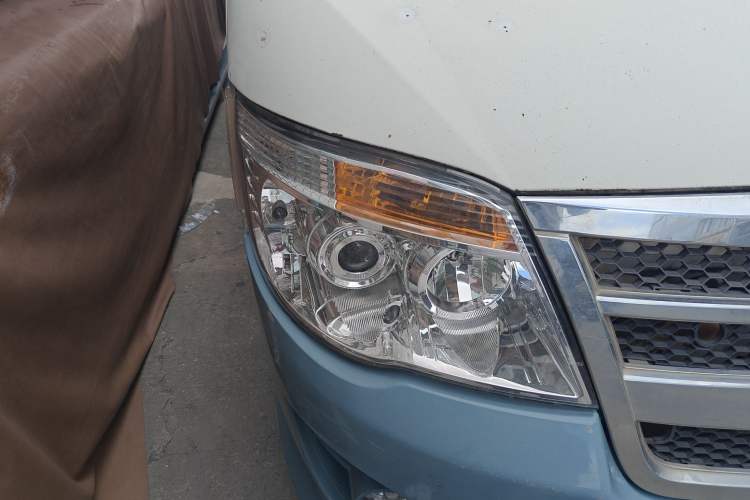 Used Foton Scenic 2012 2.0L Express Classic Short-Wheelbase Version 486EQV4