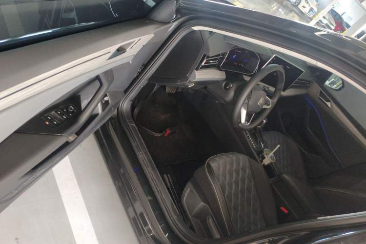 Used Volkswagen Sagitar 2025 Revised Version Three 300TSI DSG Excellence Edition