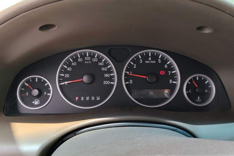 Used Buick GL8 2011 2.4L CT Comfort Edition Instrument Cluster