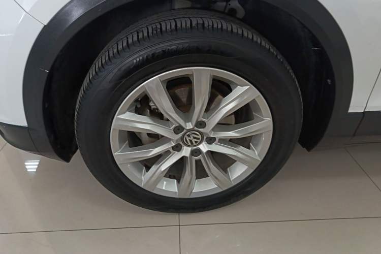 Used Volkswagen T-ROC 2018 280TSI DSG Two-Wheel Drive Advanced Version China V Emission Standard