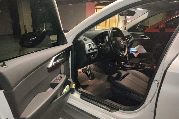 Used BMW 1 Series 2018 118i Sport Edition Driver Seat