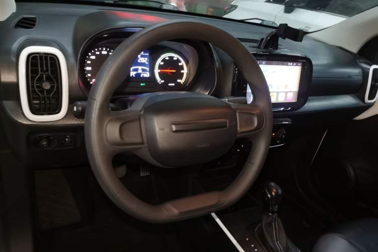 Used Roewe Clever 2022 311km QiQi BoBo Edition