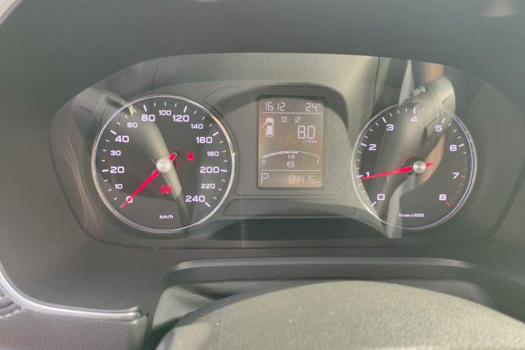 Used Roewe RX5 2018 20T Two-Wheel Drive Automatic Internet Smart Edition