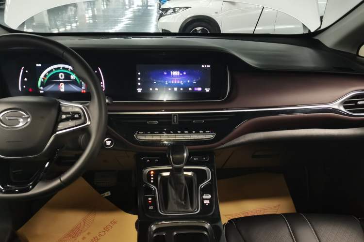 Used GAC Trumpchi M6 2021 PRO 270T DCT Luxury Edition Audio And AC Panel