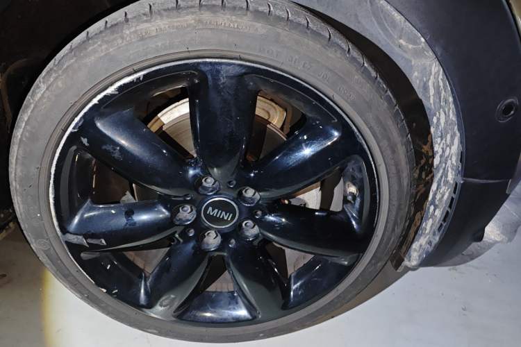 Used MINI Clubman 2019 1.5T COOPER Right Front Wheel Hub