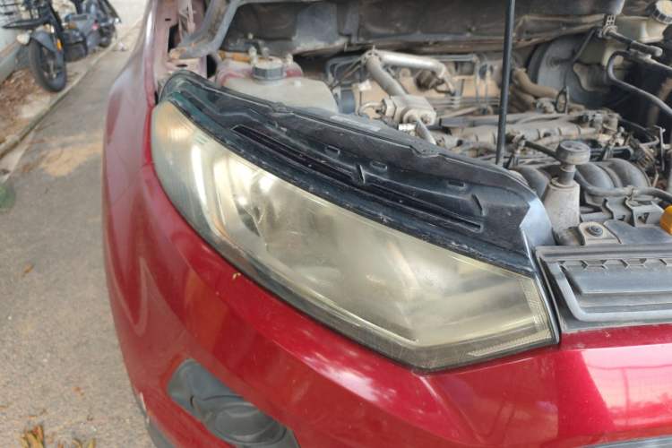 Used Ford EcoSport 2013 1.5L Manual Comfort Model
