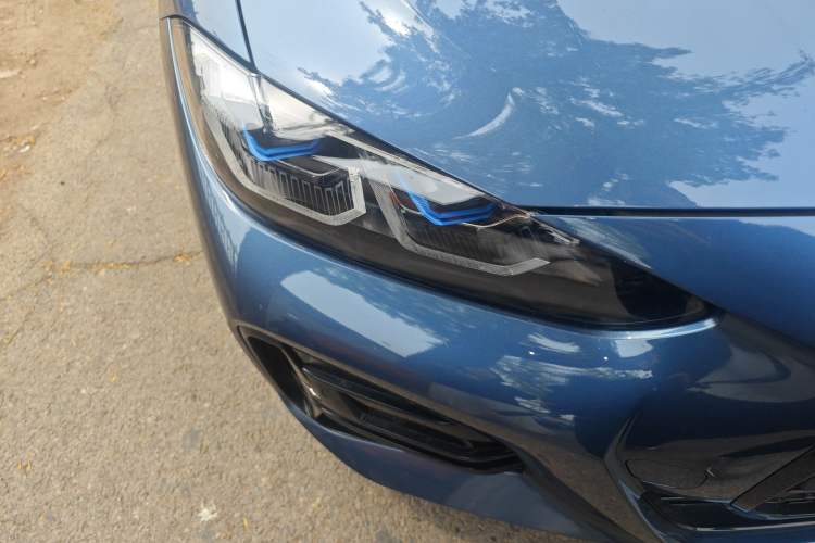 Used BMW 4 Series 2021 425i M Sport Night Edition Right Front Headlight