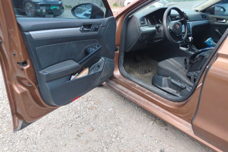 Used Volkswagen Lamando 2015 230TSI DSG Fashion Edition Driver Seat