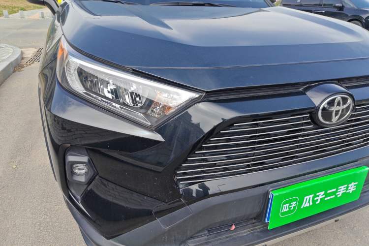 Used Toyota RAV4 2023 2.0L CVT Two-Wheel Drive Urban Edition
