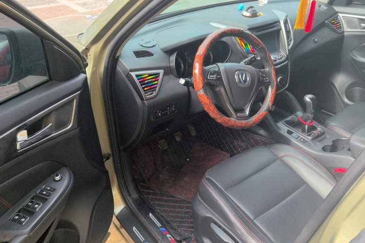 Used Changan CS75 2014 2.0L Manual Luxury Version China IV Standard