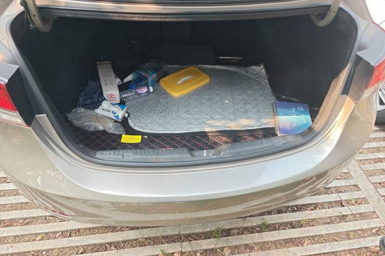 Used Hyundai Elantra (5th Generation / Langdong) 2012 1.6L Automatic Leading Model
