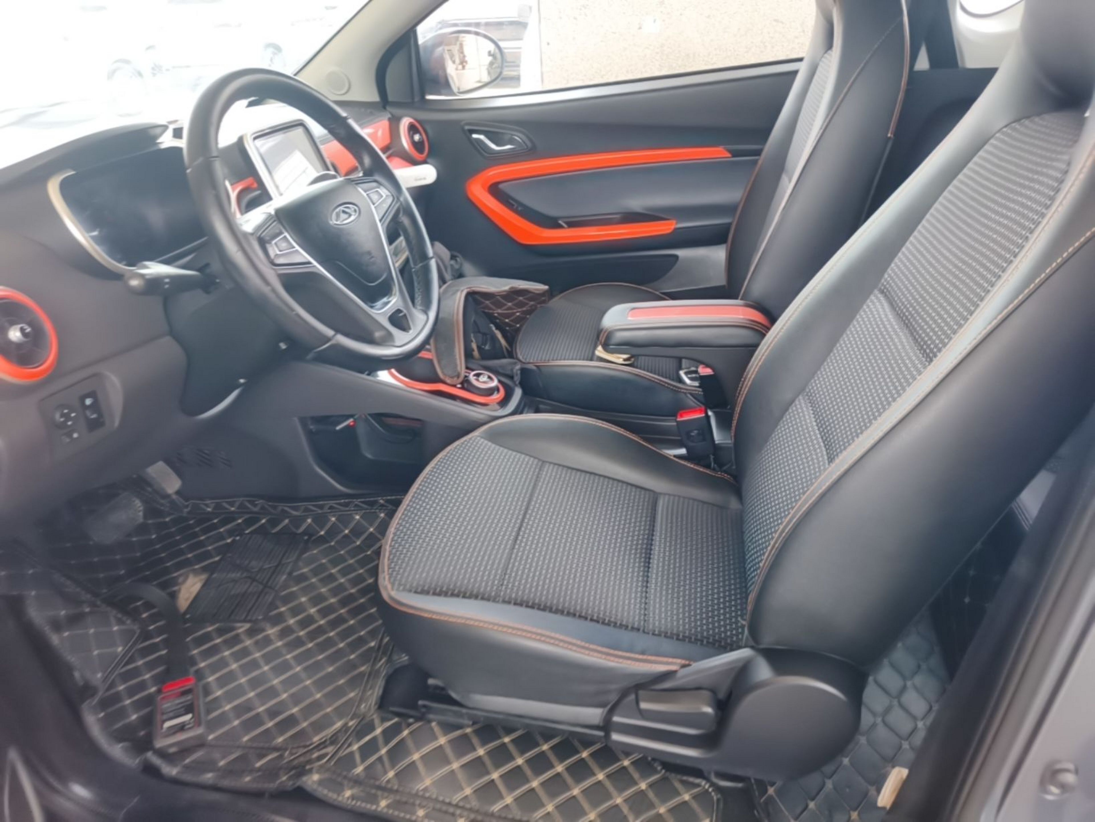 Interior delantero