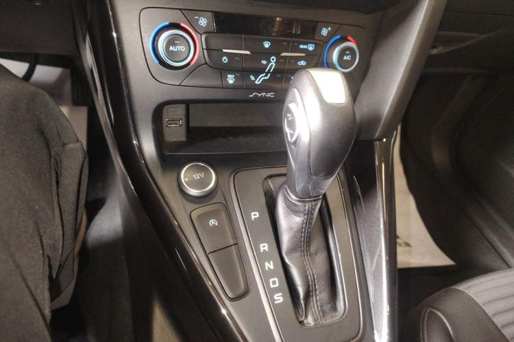 Used Ford Focus 2018 Hatchback Classic EcoBoost 180 Automatic Elite Model
