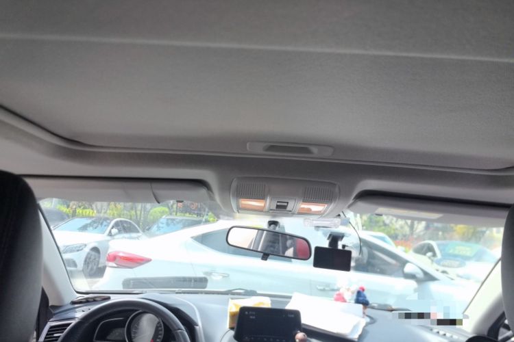 Used Mazda 3 Axela 2019 Cloud-Controlled Version Sedan 2.0L Automatic Luxury Trim China VI Standard