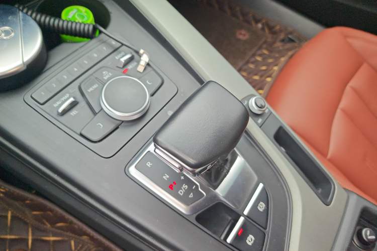 Used Audi A4L 2018 30th Anniversary Edition 40 TFSI Trendy Model