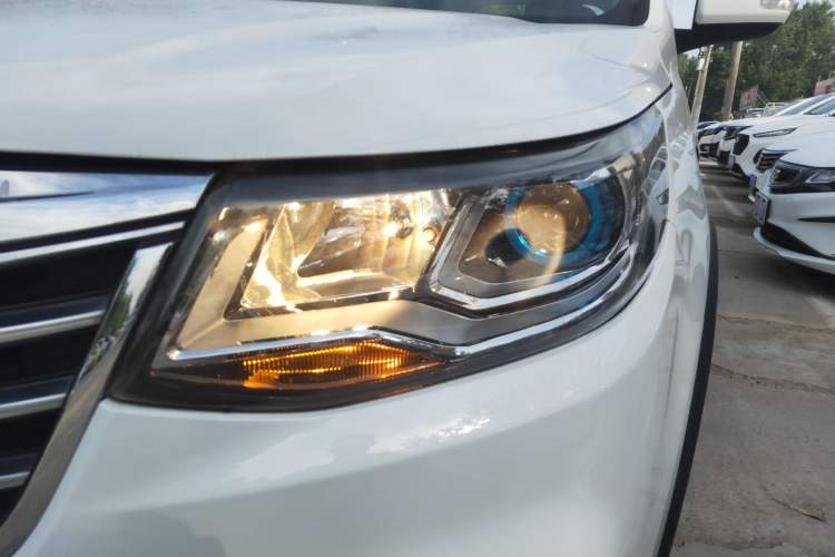 Used FORTHING Joyear X6 2017 Enjoy Series 1.5T CVT Luxury Model
