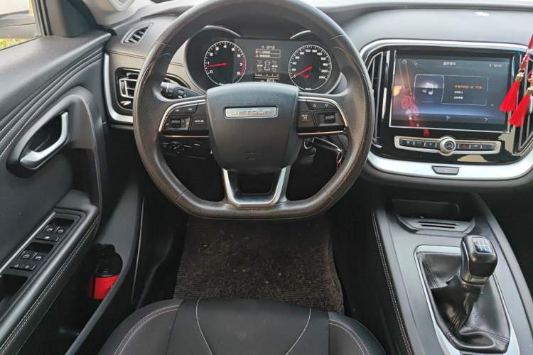 Used JETOUR X70M 2022 1.5T Manual Advanced Partner 7-Seater
