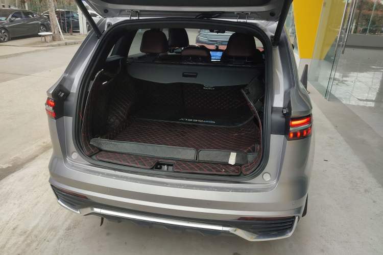 Used Geely Auto Monjaro L 2021 2.0TD DCT EVO Two-Wheel Drive Prestige Version Trunk