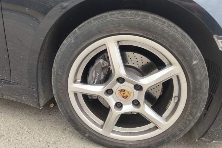 Used Porsche 718 2016 Boxster 2.0T Right Front Wheel Hub