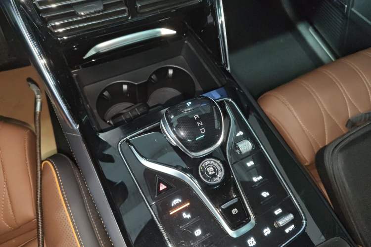 Used BYD Tang New Energy 2021 DM 2.0T Four-Wheel Drive Performance Edition Prestige Model
