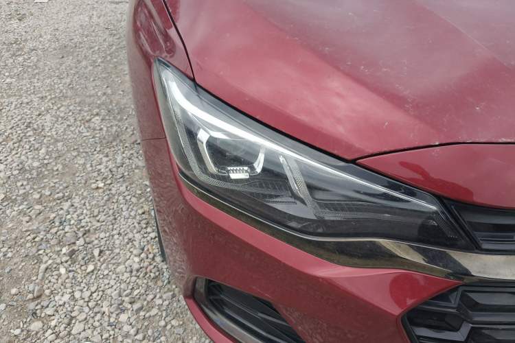 Used Chevrolet Monza 2019 RS 330T Automatic Comfort Edition China VI Standard Right Front Headlight