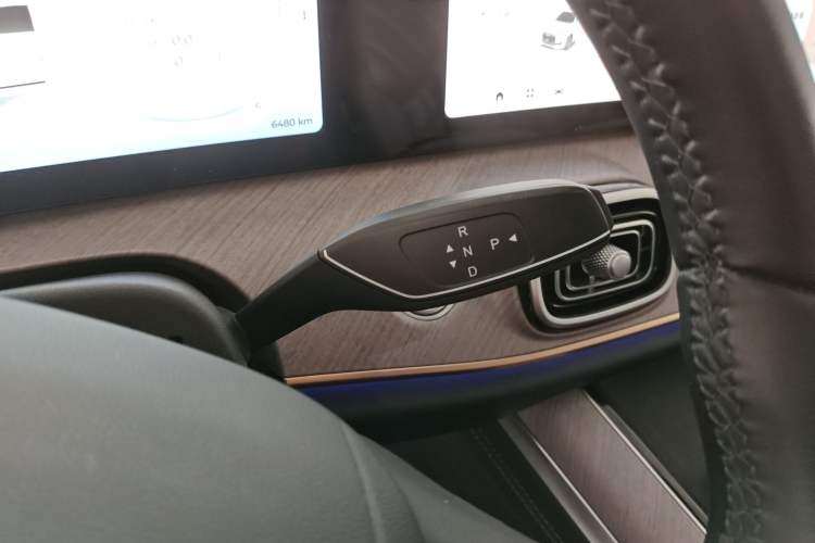 Used Chery Tiggo 9 2025 2.0T Automatic Two-Wheel Drive Luxury Edition 5 Seats