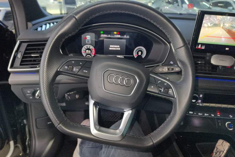Used Audi Q5L Sportback 2021 40 TFSI Luxury Edition Steering Wheel