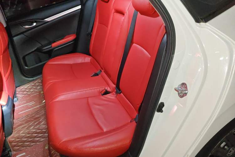 Used Honda Civic 2019 220TURBO CVT Dynamic Edition China VI Left Rear Seat