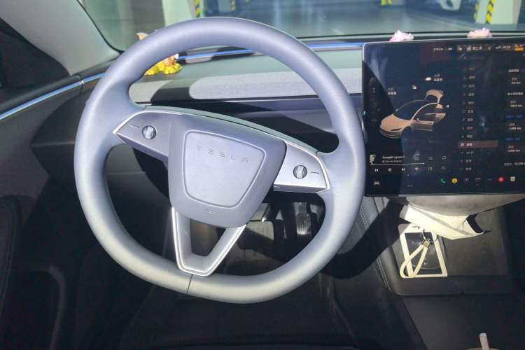 Used Tesla Model 3 2023 Rear-Wheel-Drive Version Steering Wheel