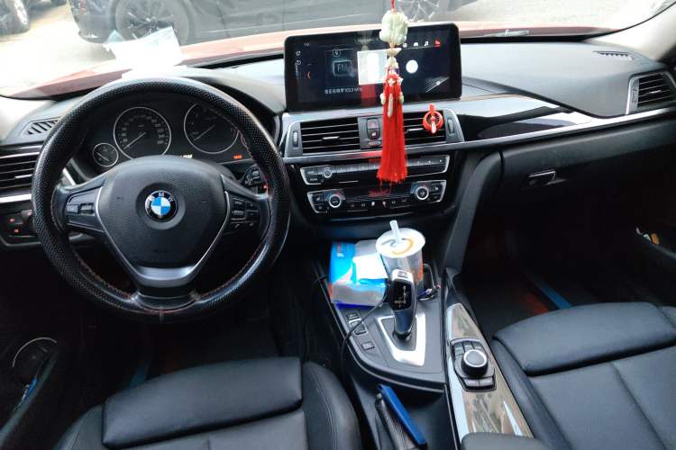 Used BMW 3 Series 2018 320Li Fashion Model
