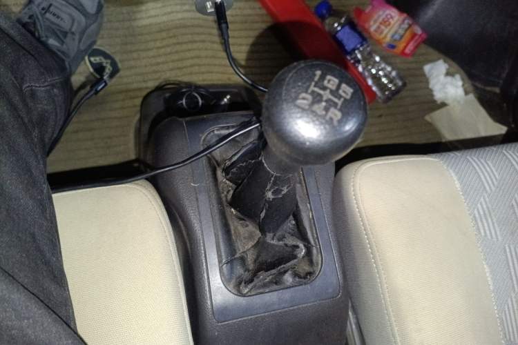 Used Wuling Rongguang 2011 1.2L Base Version