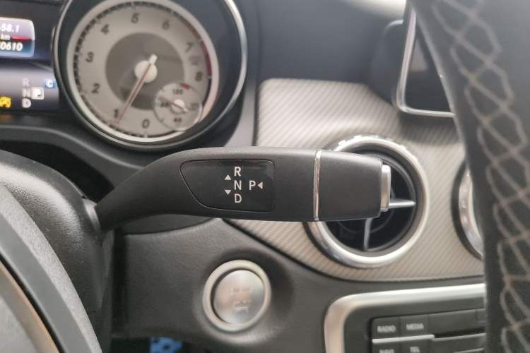 Used Mercedes-Benz GLA 2016 GLA 200 Sport Edition Gear Lever