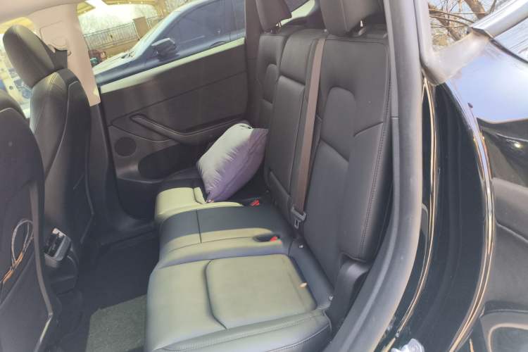 Used Tesla Model Y 2023 Rear-Wheel-Drive Version