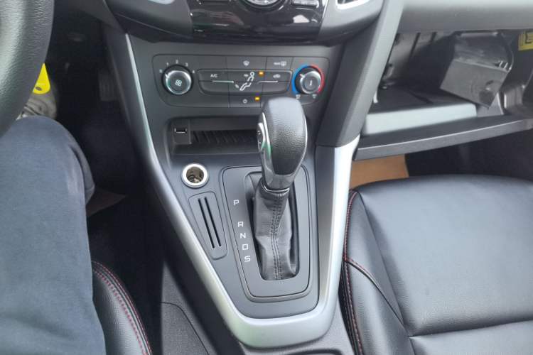 Used Ford Focus 2015 Hatchback 1.6L Automatic Comfort Model