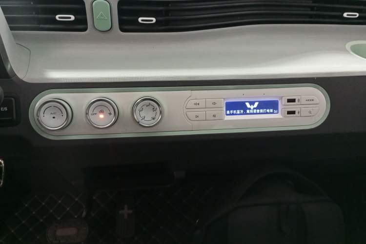 Used Wuling Hongguang MINIEV 2021 Macaron Fashion Model Lithium Iron Phosphate
