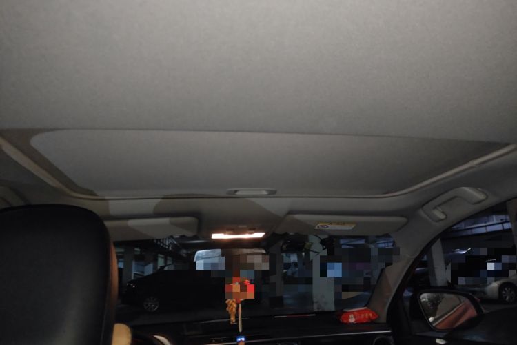 Used Toyota RAV4 2015 2.0L CVT Two-Wheel Drive Fashion Edition Headliner