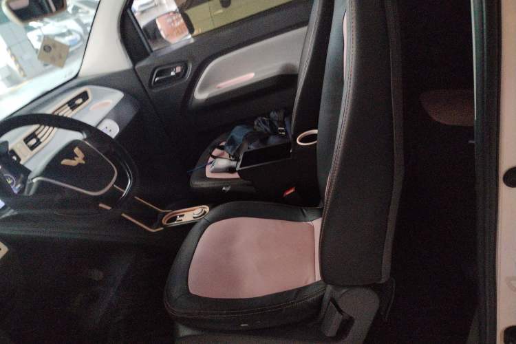 Used Wuling Hongguang MINIEV 2021 Macaron Premium Model – Lithium-NMC