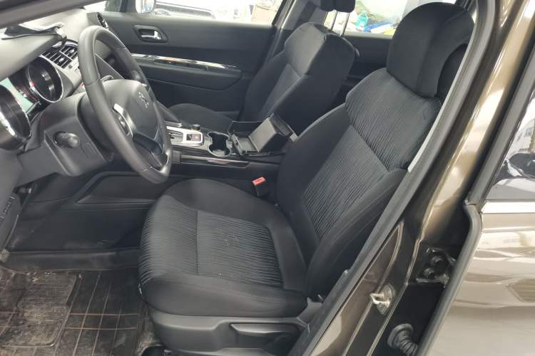 Used Peugeot 3008 2013 2.0L Automatic Classic Edition
