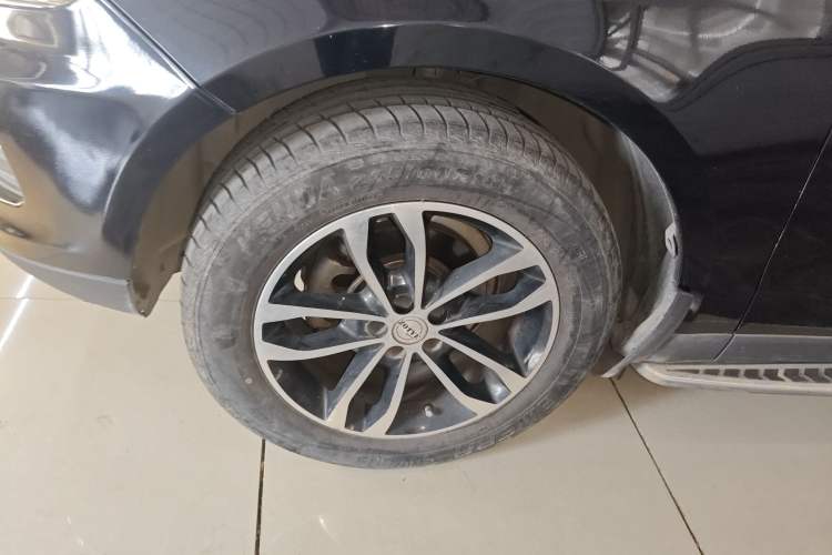 Used Zotye T600 2015 Family Edition 2.0T Manual Luxury Version