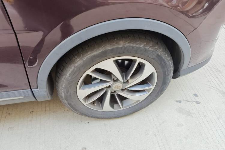 Used Baojun 560 2015 1.8L manual luxury version