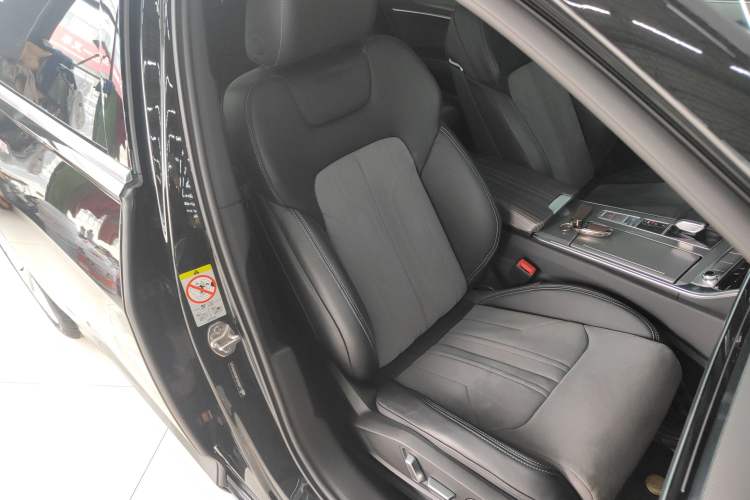 Used Audi A6L 2023 45 TFSI Prestige Dynamic Edition Right Front Seat