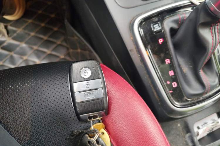 Used Kia KX Cross 2018 1.6L Automatic Dynamic Sunroof Version
