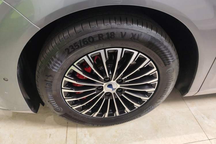 Used Denza D9 2022 DM-i 970 Four-Wheel Drive Flagship Model
