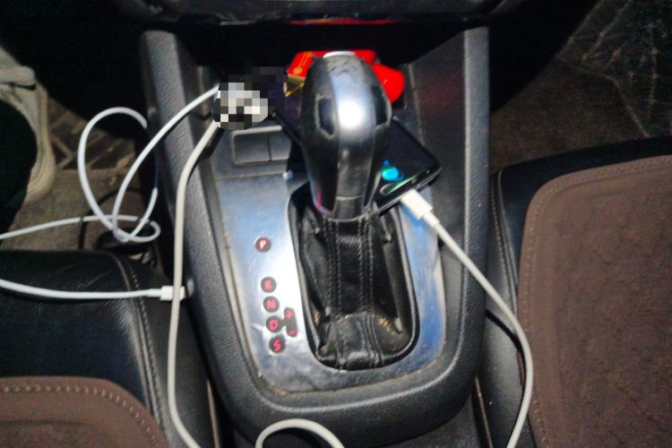 Used Volkswagen Sagitar 2014 Revised Version 1.6L Automatic Comfort Edition Gear Lever