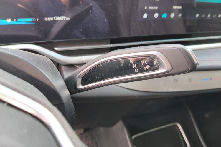 Used SAIC MAXUS G90 2022 2.0T Starry Seven-Seater
